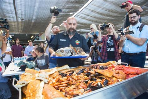 The Kings Of Fish How San Pedro Fish Market And Restaurant Made It Big