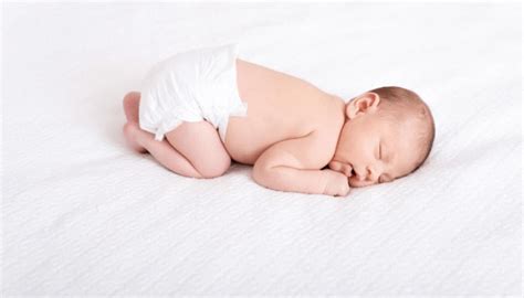 Desenvolvimento Do Bebê De 1 Mês Conheça Cada Fase Cantinho Infantil
