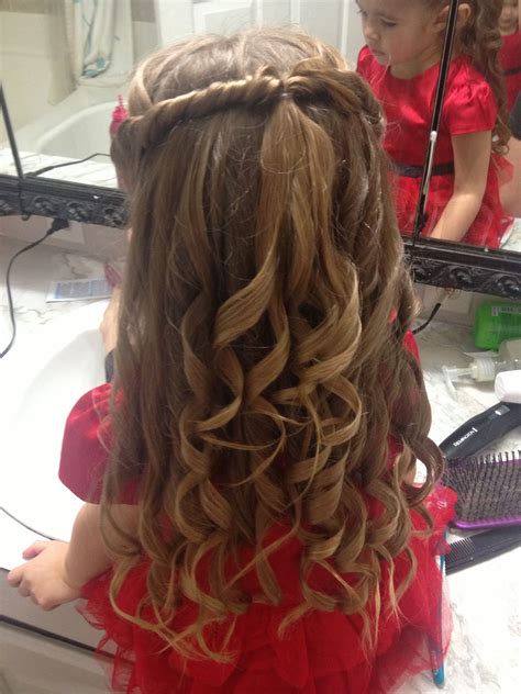 No matter the occasion, we have some super quick hairstyles that will leave you looking glam and ready to start your day in minutes. Cute little girls hair style for a special occasion. # ...