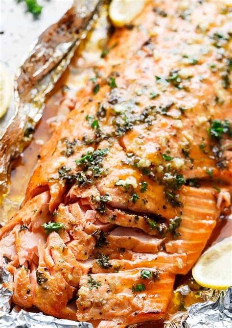 Fold the sides of the foil over the salmon, covering completely and sealing the packet closed. Honey Garlic Butter Salmon In Foil | Salmon in foil ...