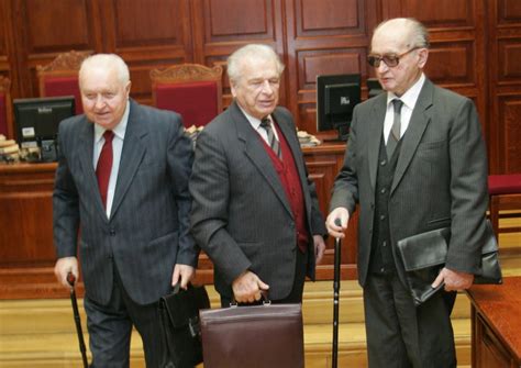 Zobacz najciekawsze publikacje na temat: Co osiągnęli żona i dzieci Kiszczaka?