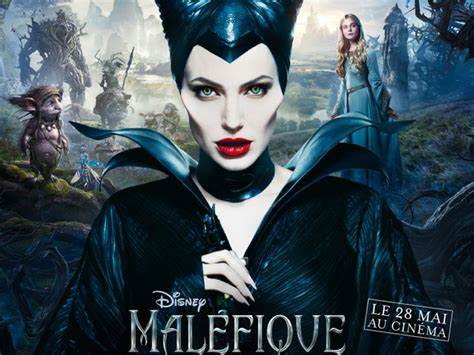 Check spelling or type a new query. Maléfique : Angelina Jolie s'affiche - Challenges