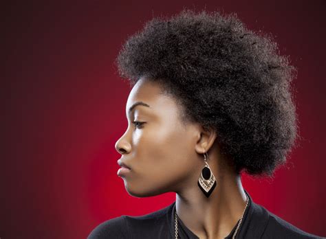 Comment soigner ses cheveux crépus ? | Le Figaro Madame
