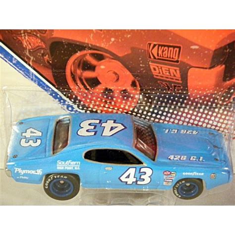 Richard petty won his third nascar grand national championship in 1971. Hot Wheels Vintage Racing Series - Richard Petty 1971 ...