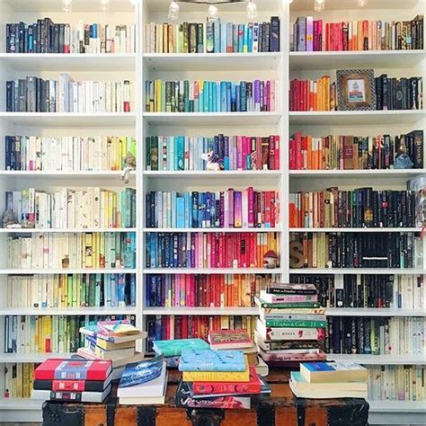 26 Beautifully Organized Bookshelves To Inspire Your New Years