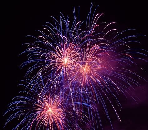 Dans votre magasin la foir'fouille, ils sont en vente à petits prix pour que ce spectacle soit à votre portée quel que soit votre budget ! Lot-et-Garonne : Où voir un feu d'artifice en ce week-end ...