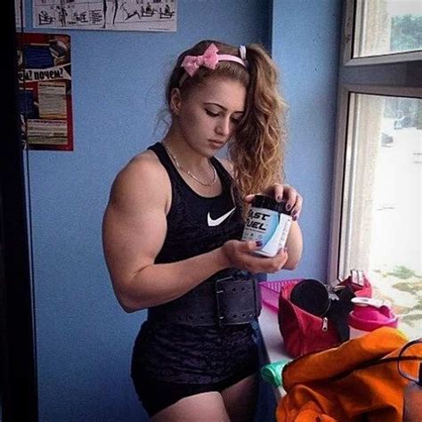 Julia Vins The Girl With A Face Like Doll And A Body Of The Hulk Page