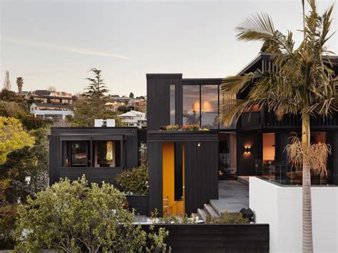 Bold Architecture With Maximum Exposure To The Views And Seasonal