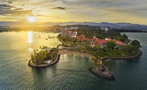 This is truly the best place for beach/seaside, spa/relax, romance/honeymoon, gourmet, family. Shangri-La's Tanjung Aru Resort & Spa, Kota Kinabalu ...