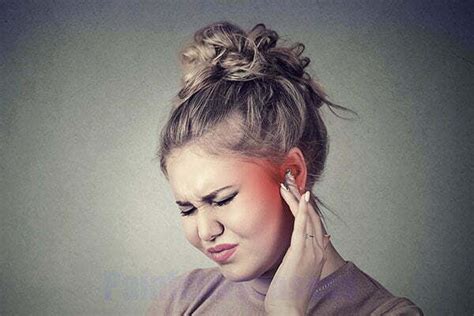 Earache And Sore Throat Painful Diseases