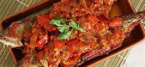 Proses membuatnya sangat mudah, cepat dan irit elpiji. Resep dan Cara Membuat Pindang Sambal Tomat Pedas Gurih ...
