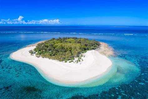 Abandoned Great Barrier Reef Island Resurrected Into Eco Friendly