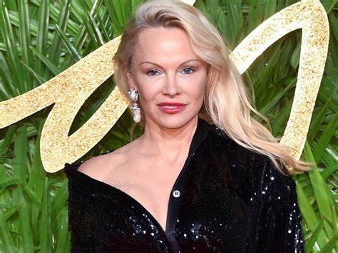 Pamela Anderson Ties The Knot For Fifth Time Express And Star