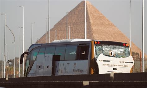 Bomb Blast Hits Tourist Bus Near Egypt Pyramids Injures 17 Newspaper