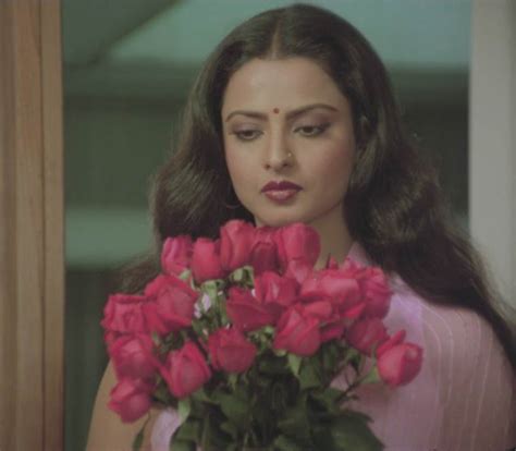 Happy Birthday Rekha Ten Iconic Roles Of The Bollywood Diva Bollywood News The Indian Express