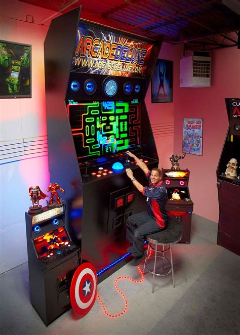 World's Largest Working Arcade Cabinet Makes You Feel Like a Little Kid ...