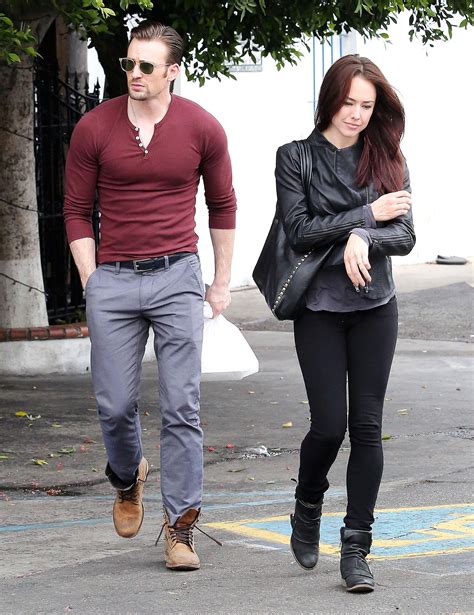 New Couple Alert Chris Evans Spotted On A Lunch Date With Lindsey Mckeon