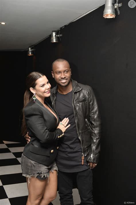 A atriz, que é uma das juradas da atração, falou de thiaguinho, 38, e fernanda souza, 37, como se ainda fossem um casal. Thiaguinho e Fernanda Souza receberam apoio de famosos ...