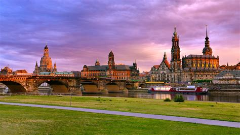 Dresden er hovedstaden i delstaten sachsen i tyskland. Dresden is a gem - come and see it sparkle
