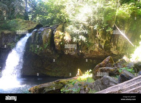 Waterfall In Mt Saint Helens Volcanic Monument Stock Photo Alamy