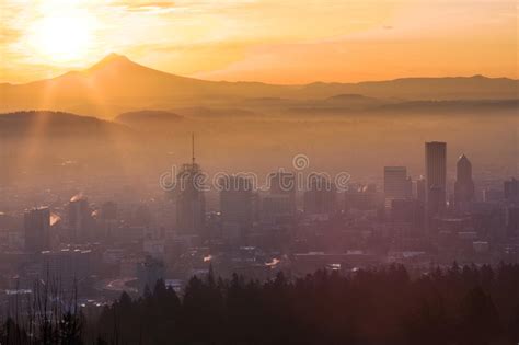 Beautiful Vista Of Portland Oregon Stock Photo Image Of Outdoor