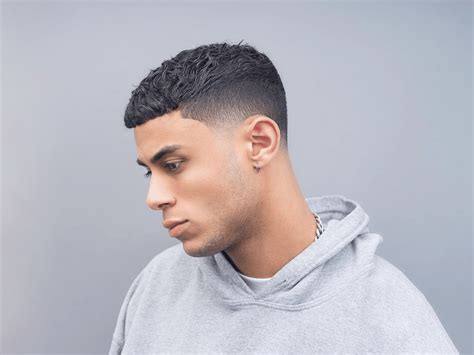 7 Best Taper Fade Haircuts For Men According To A Barber Man Of Many