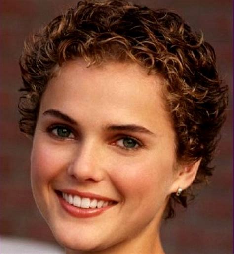 16 Best Short Haircuts For Women With Round Faces In 2021