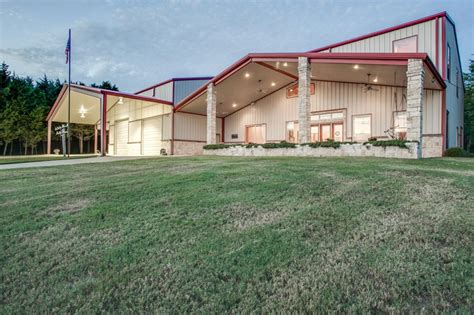 Our metal garages are offered in standard heights starting at an eave height of 7.5′ and can be increased in 1′ increments up to a 15.5′ eave hei Pics Of Barndominium Garage | Joy Studio Design Gallery ...
