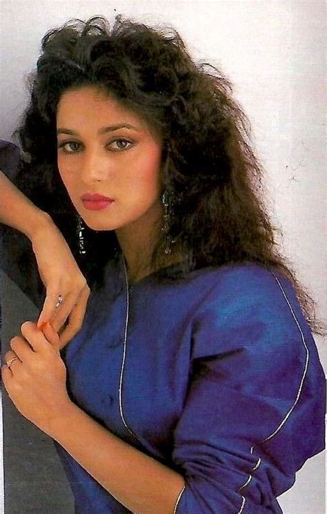 Pin By Nisareen On Bollywood 1990s Vintage Bollywood Madhuri Dixit