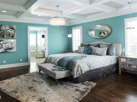 Interior Amazing Master Bedroom Design With Plain Teal