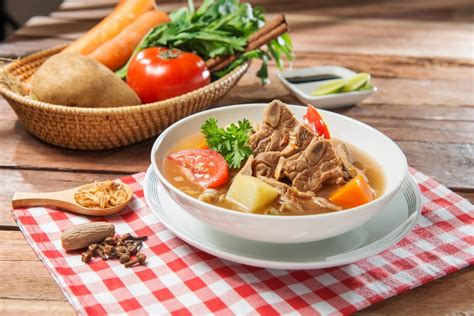Dijamin rasanya semakin mantap dan anda selalu ingin menikmatinya lagi. Macam-Macam Sup Indonesia yang Mudah Dibuat dengan Citarasa Lokal yang Khas | Royal Snack Box