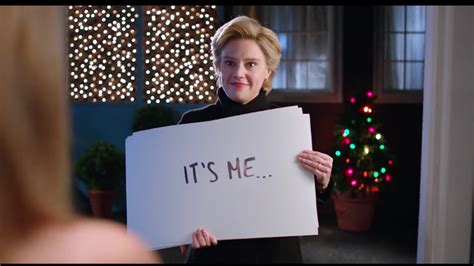 Snl Puts Hillary Clinton In Love Actuallys Cue Card Scene In Its