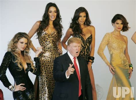 Photo Donald Trump Joins Former Miss Universe Winners For Historic Photo Session In New York