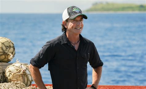 Survivor S Jeff Probst Previews The Season Finale And After Show Parade