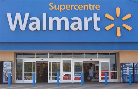 Walmart gobbling up bigger slice of Canadians' grocery budgets ...