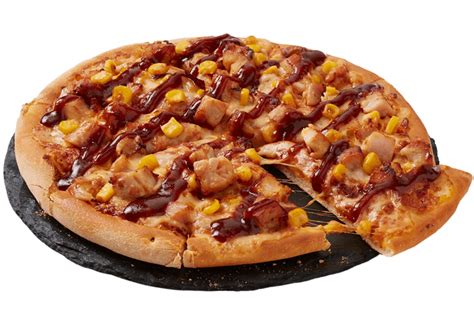 Grilled chicken breast, bbq sauce, fresh onions, cheeses made with 100% real mozzarella, provolone and cheddar on a cheesy cheddar crust. New Orleans BBQ Chicken - Domino's Pizza