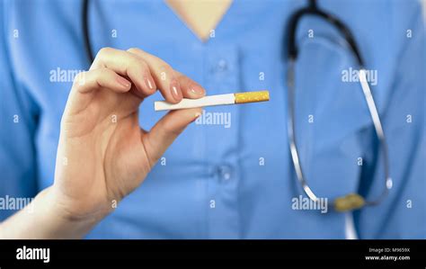 Cigarette Warning Hi Res Stock Photography And Images Alamy