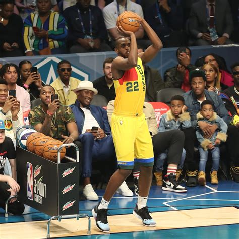 Latest on milwaukee bucks small forward khris middleton including news, stats, videos, highlights and more on espn. Khris Middleton Nike Hyperdunk X Low - NBA 3-Point Contest ...