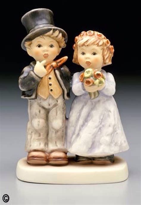 Erst ende april lässt sie ihre fans wissen, dass sie gebärmutterhalskrebs im fortgeschrittenen zustand hat. Wedding hummels | Hummel figurines, Hummel, Goebel figurines