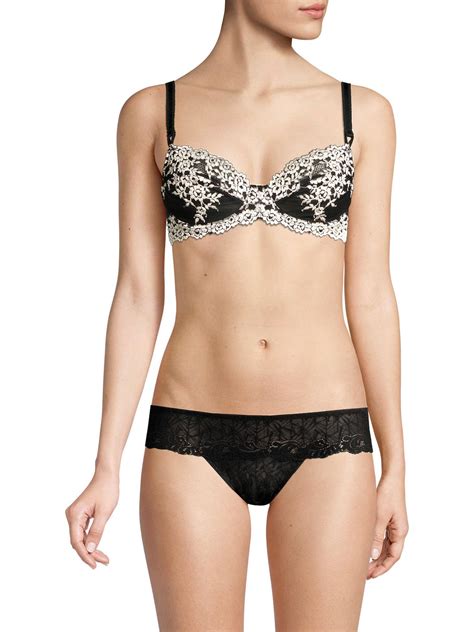 Wacoal Embroidered Underwire Bra In Black Lyst