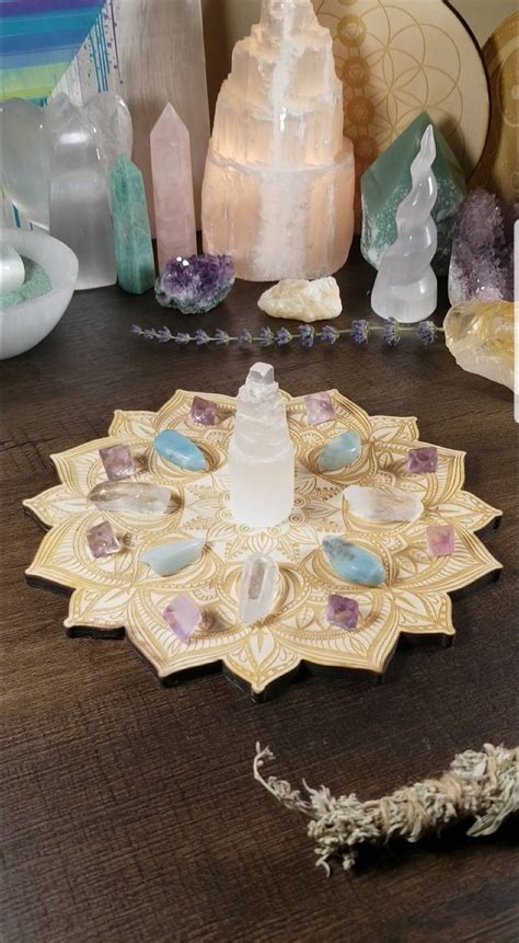Reiki Charged 8 Crystal Grid 18 Piece Kit Connect To Etsy Crystal