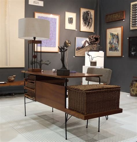 Though function plays a key role in the office design, modern office furniture showcases a company's values by the environment it creates and the mood it generates. 43 Cool Creative Desk Designs ~ Best Decoration, Design ...
