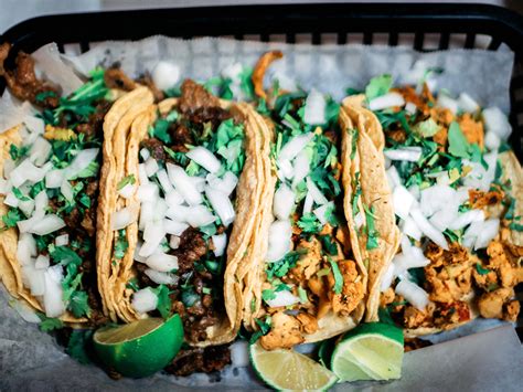 Los Angeles Taco Trucks Looking For Your Next Favorite Fix