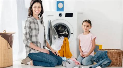 What Happens When You Wash Clothes Without A Detergent