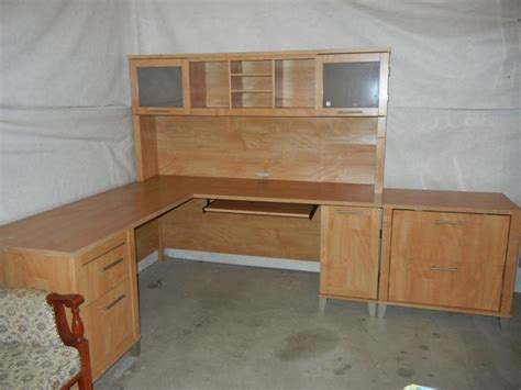 Leick corner computer and writing desk. Sold Price: Large Corner Computer Desk 2 Drawers with ...