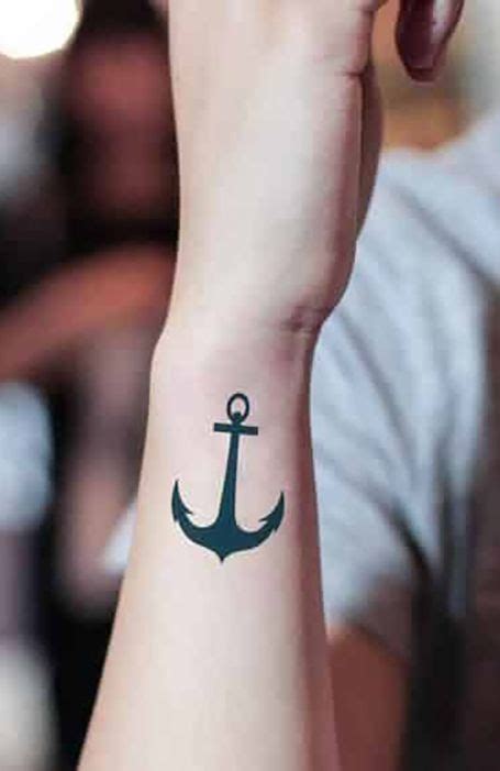 When it comes to ink most obvious part of your body, than no other location of tattoo. 23 Unique Wrist Tattoos for Men | Primer tatuaje y Tatuajes