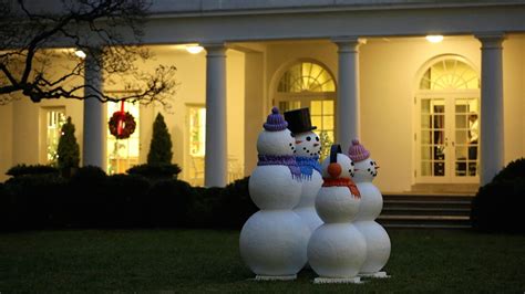 obamas final white house holiday decorations unveiled