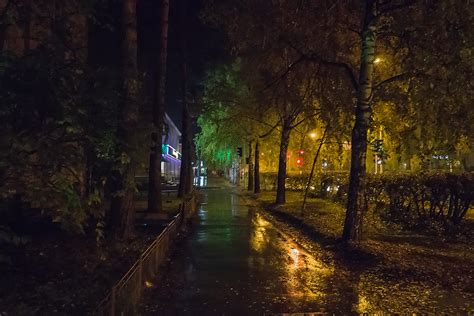 Dsc09937cfsm1368x912 Rainy Autumn Night In Academgorodok Flickr