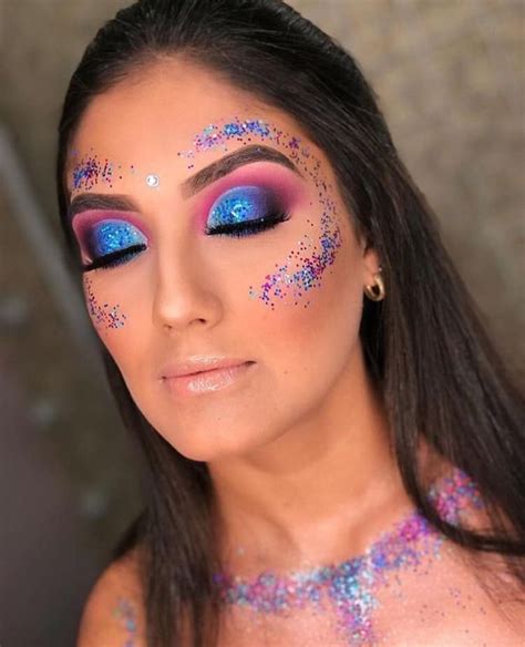 15 Ideias De Maquiagem Com Glitter Para O Carnaval 2020 Carnival