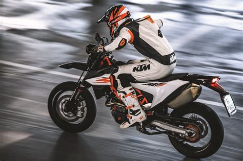 The Ktm 690 Smc R Is Back For 2019 Because You Need More Supermoto In